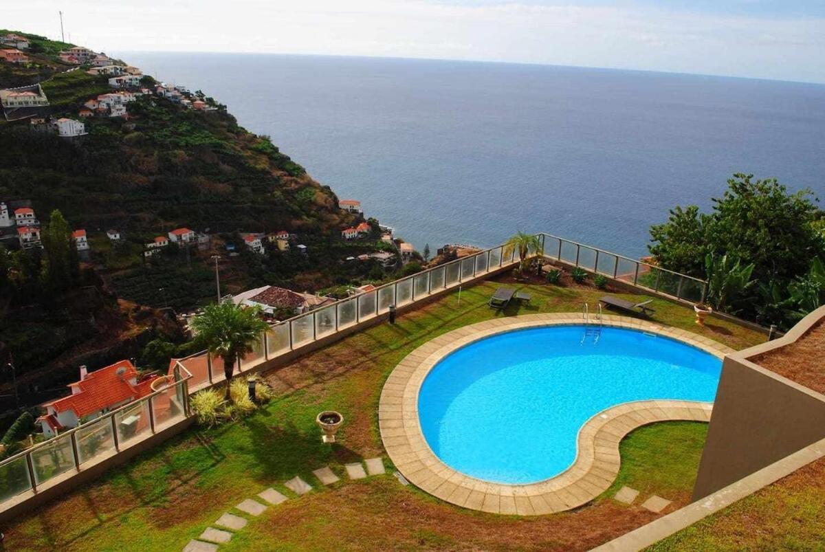 Plaza Bay Luxury Apartment With Swimming Pool Calheta  Eksteriør bilde